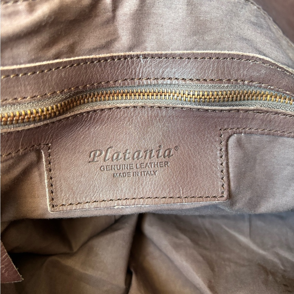 Platania Italian leather bag studded details and a laser cut-out floral design - Picture 7 of 11